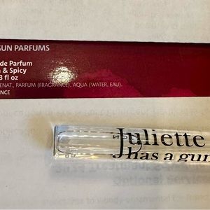 JULIETTE HAS A GUN Vanilla